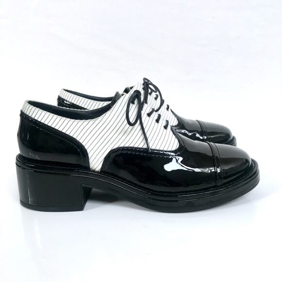 🪄100% Auth CHANEL Chunky Black Patent Pinstripe Lace Up Oxford Shoes sz 42 12 - Picture 4 of 14
